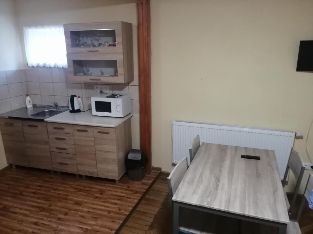 Privat Bohemia Hotel Satov Bagian luar foto