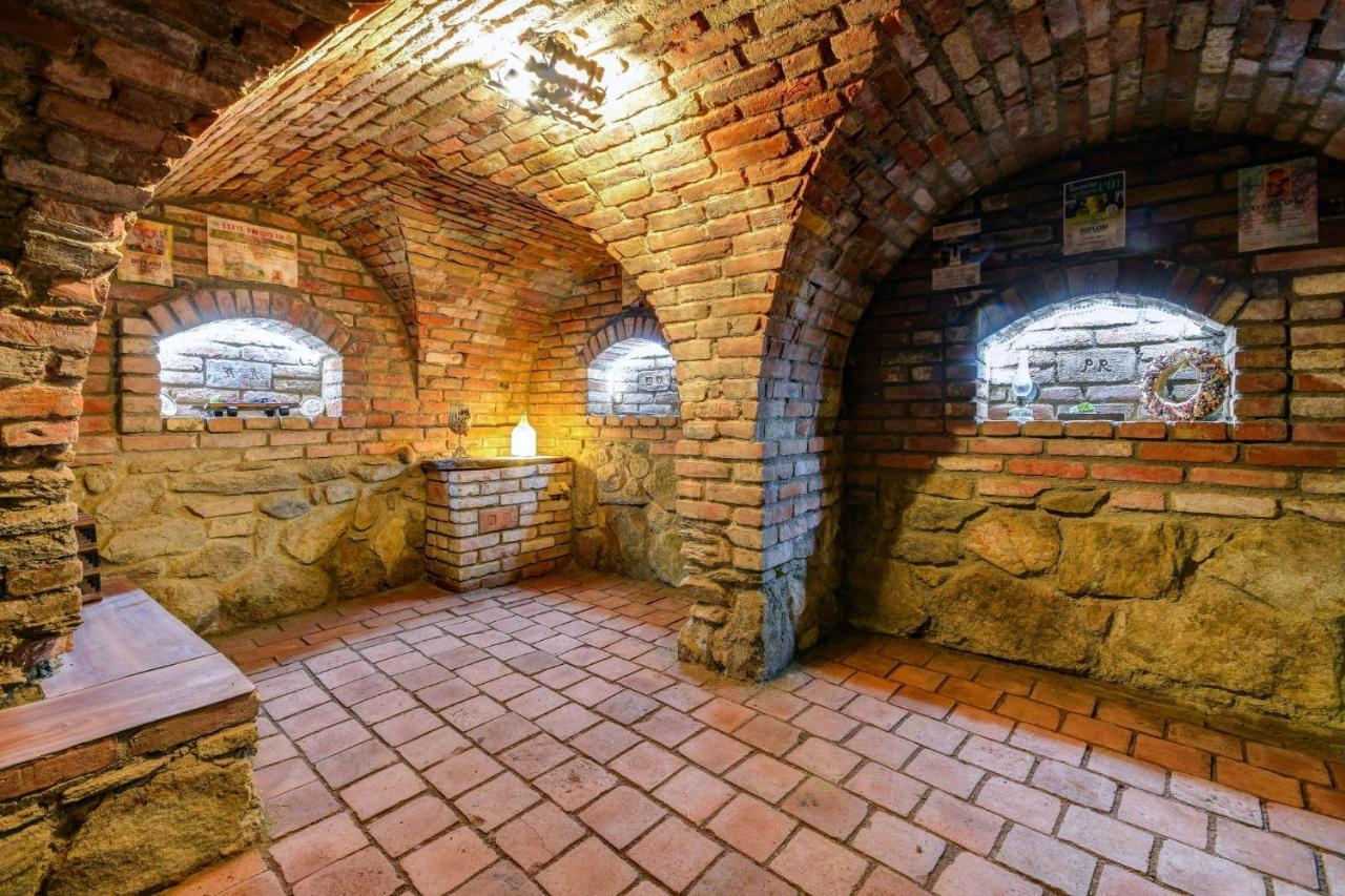 Privat Bohemia Hotel Satov Bagian luar foto
