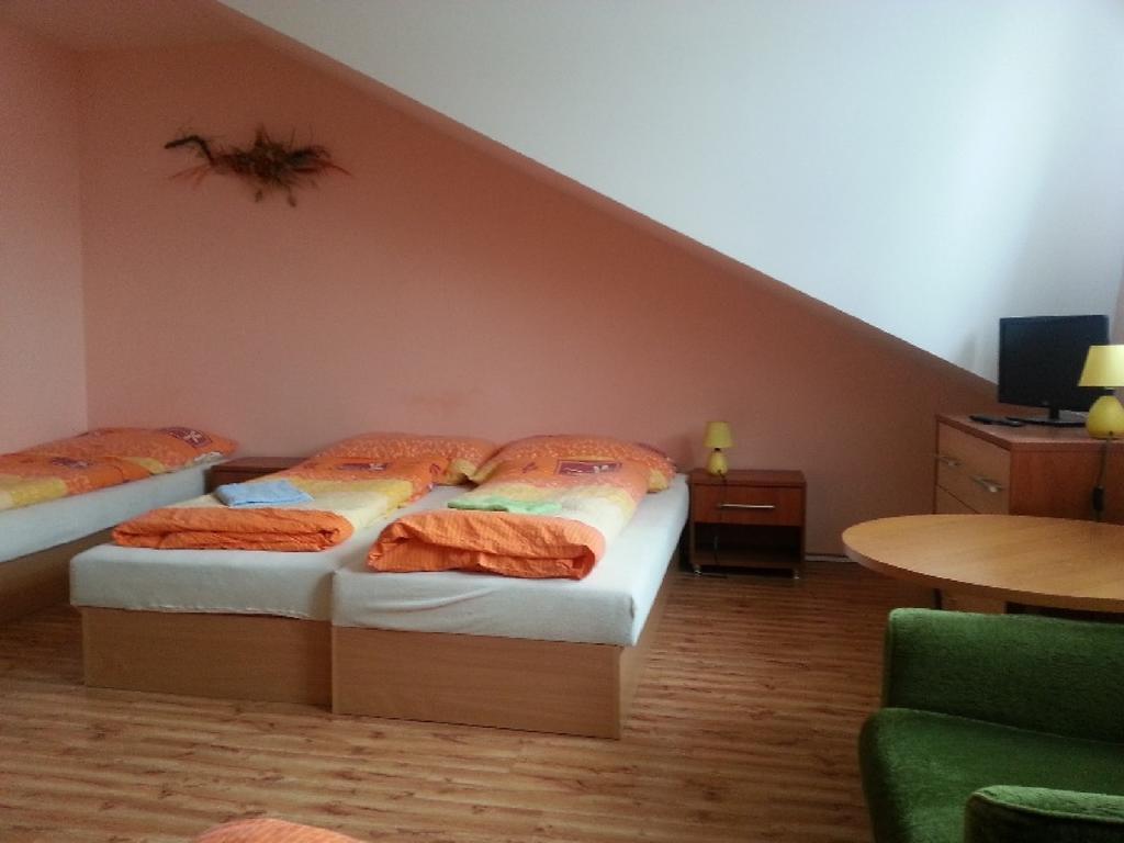 Privat Bohemia Hotel Satov Bagian luar foto