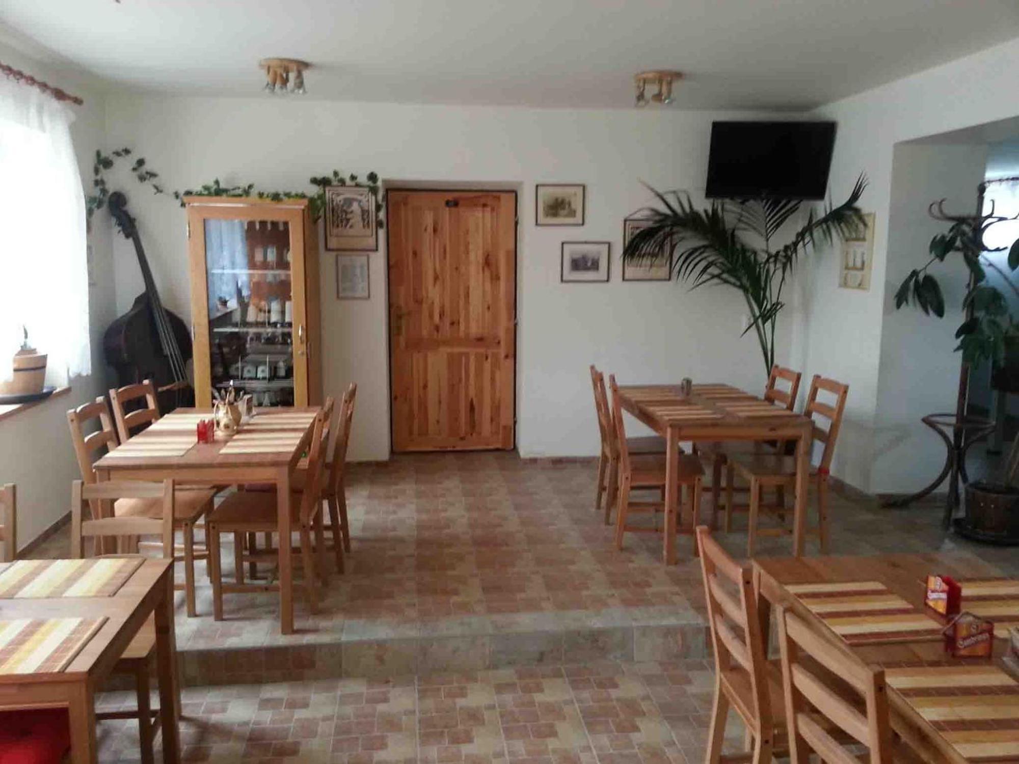 Privat Bohemia Hotel Satov Bagian luar foto