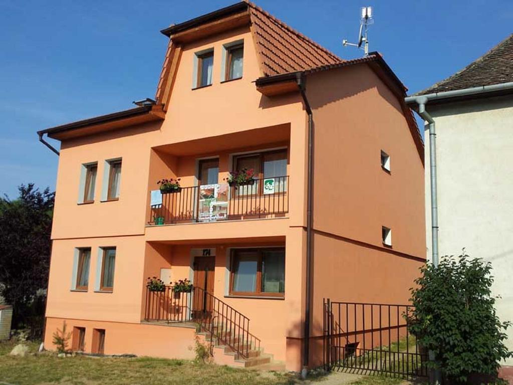 Privat Bohemia Hotel Satov Bagian luar foto