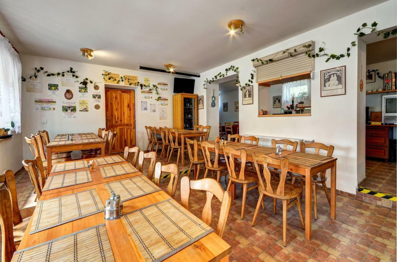 Privat Bohemia Hotel Satov Bagian luar foto
